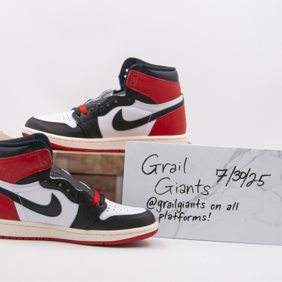 AIR JORDAN 1 High “Black Toe Reimagined” GS Sz 6M (≈ 7.5W)